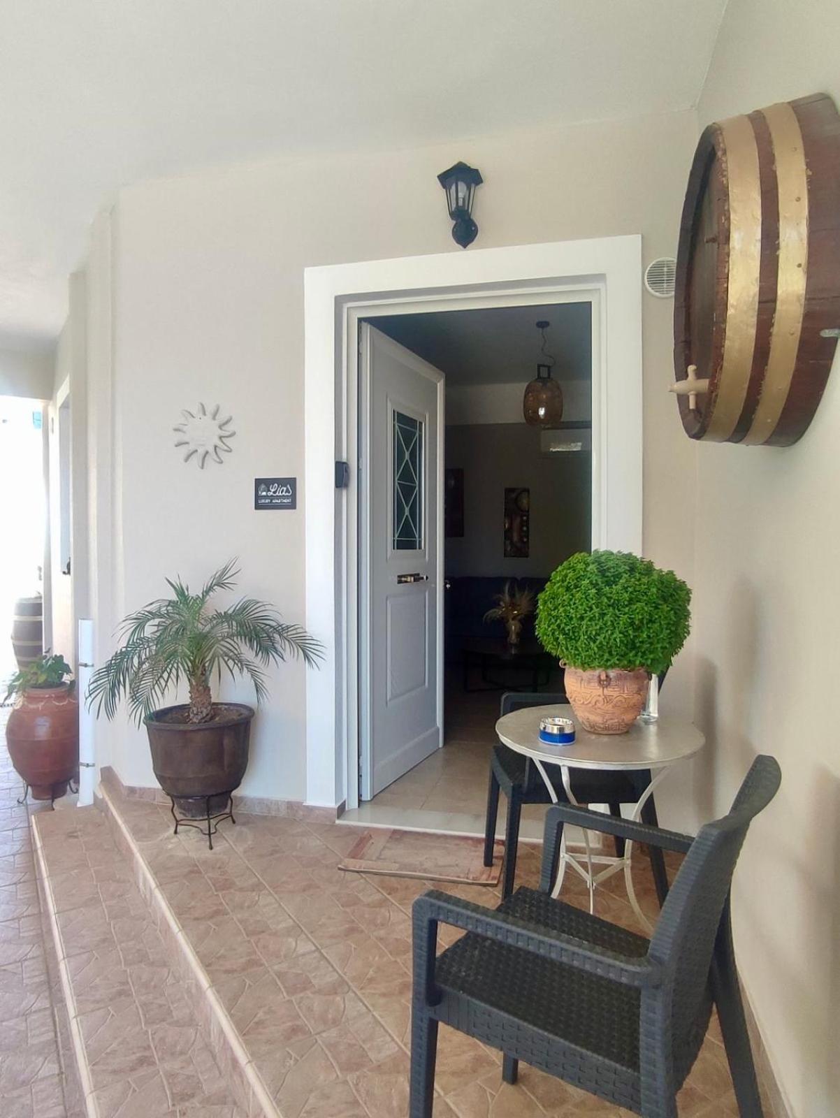 Lia'S Luxury Apartment - Near Airport Κορωπί Εξωτερικό φωτογραφία